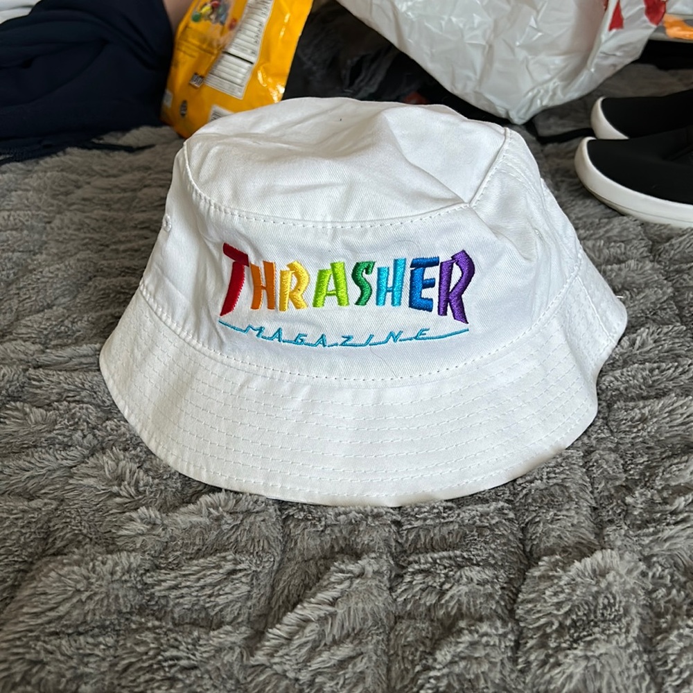 Thrasher bucket hat